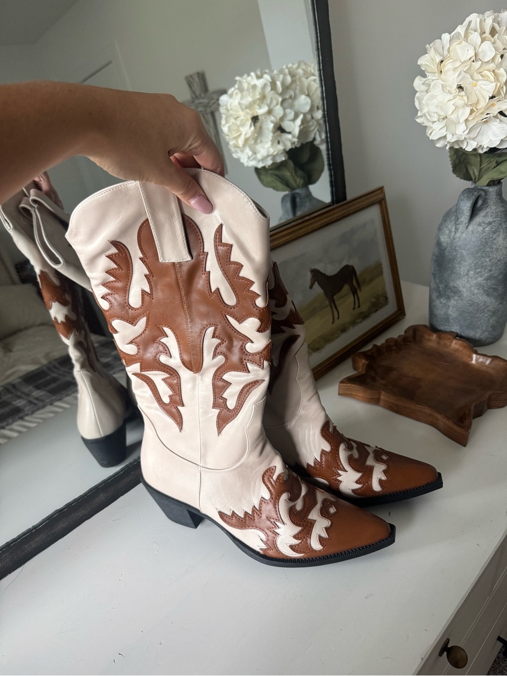 Two-Tone Western Cowboy Boots - Cream & Tan